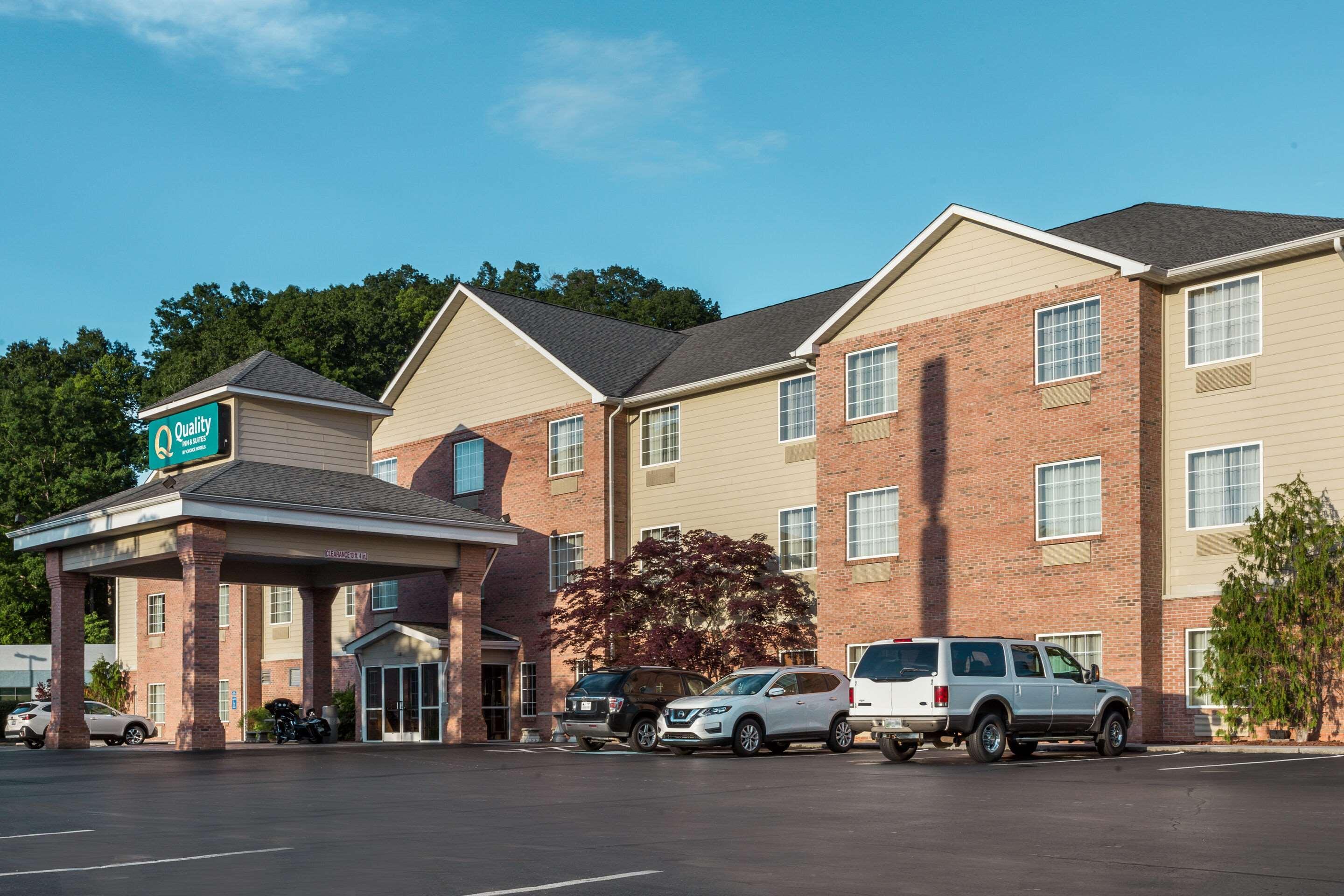 Quality Inn & Suites Big Stone Gap エクステリア 写真